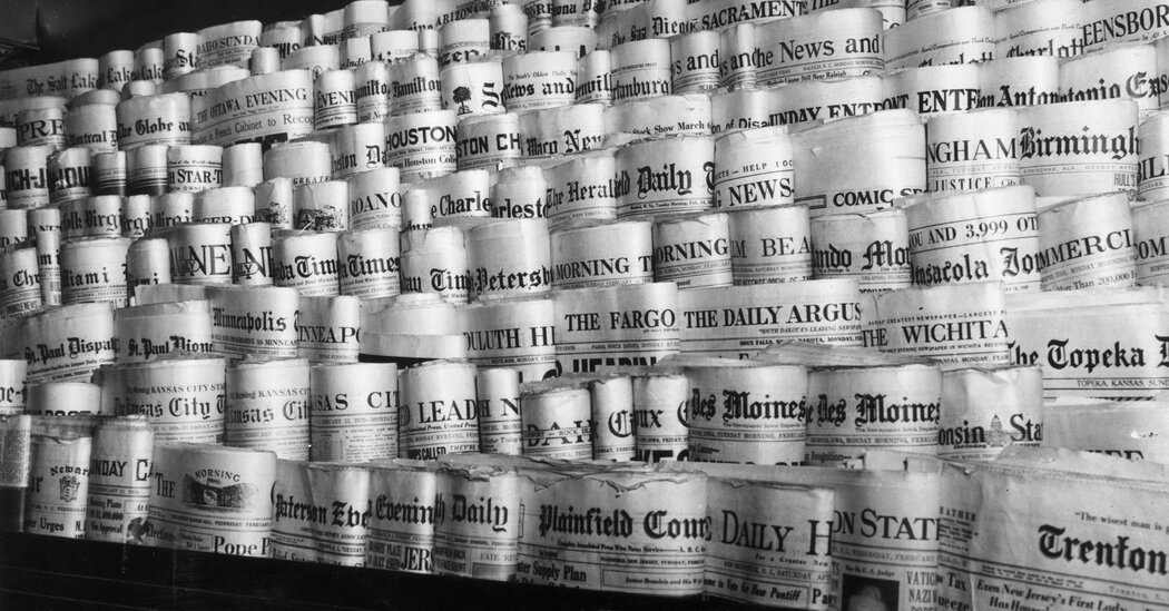 Opinion | The Collapse of Newspapers Puts Democracy in Peril