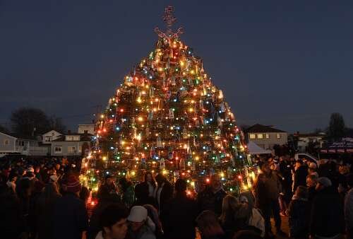 ‘Bigger, better’ lobster trap tree lights up in Stonington Borough
